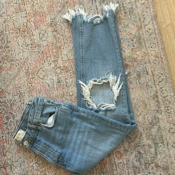 FREE PEOPLE ripped mid waist jeans - Picture 10 of 11